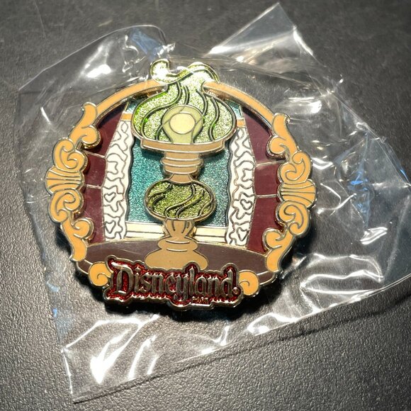 Two Rare Disneyland Walt's Apartment Lamp Pins for 50th Anniversary - Picture 10 of 14